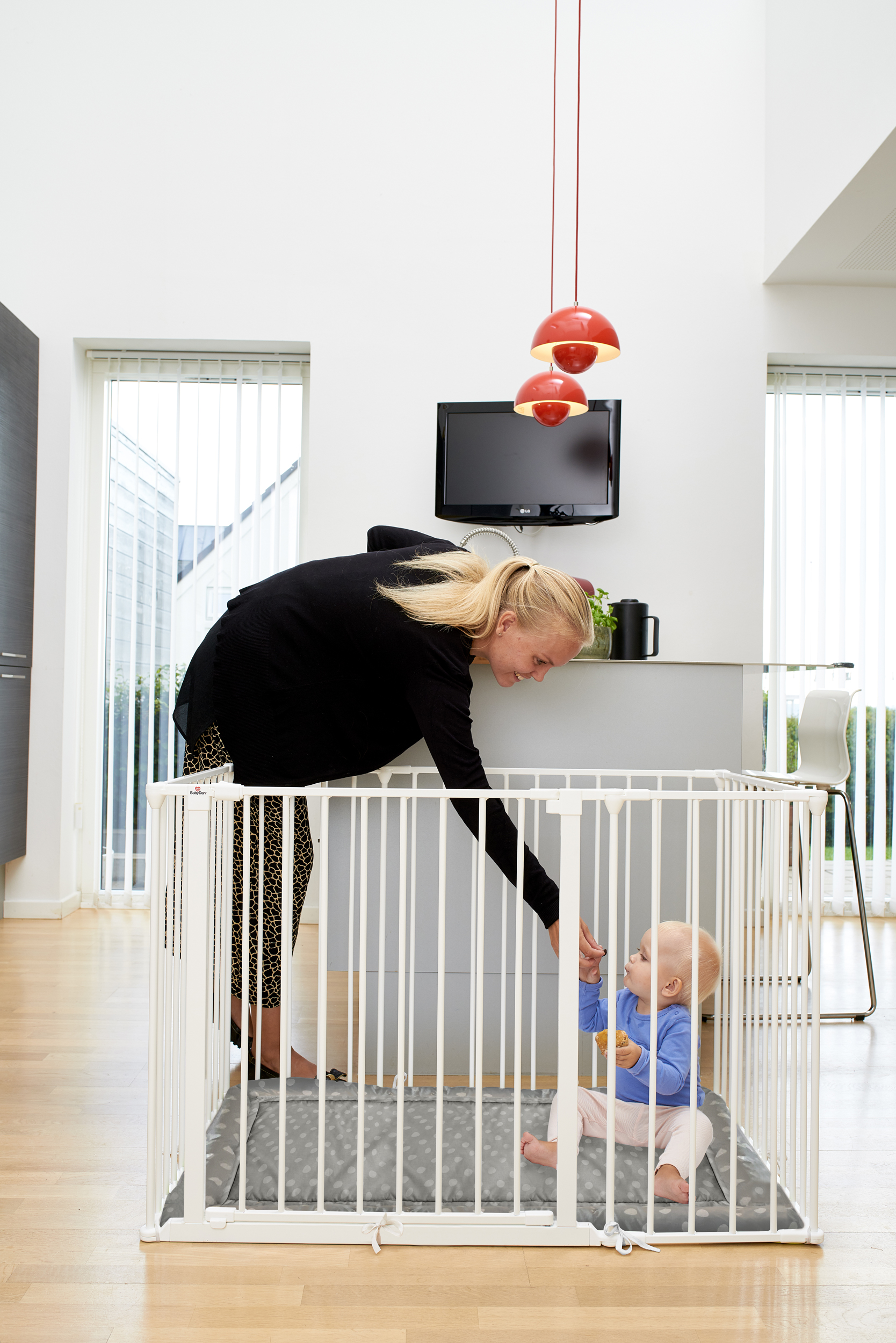 BabyDan Türschutzgitter Tür-Verlängerung Olaf 72cm weiss - Margaretha's  Bébé- & Kinderparadies AG